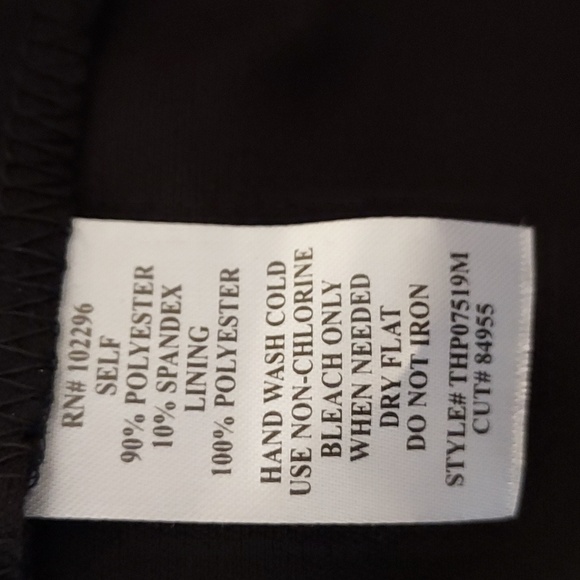 Connected Apparel  Leopard Print with Gathered Side and Sheer Sleeves Size 6 - Picture 10 of 10